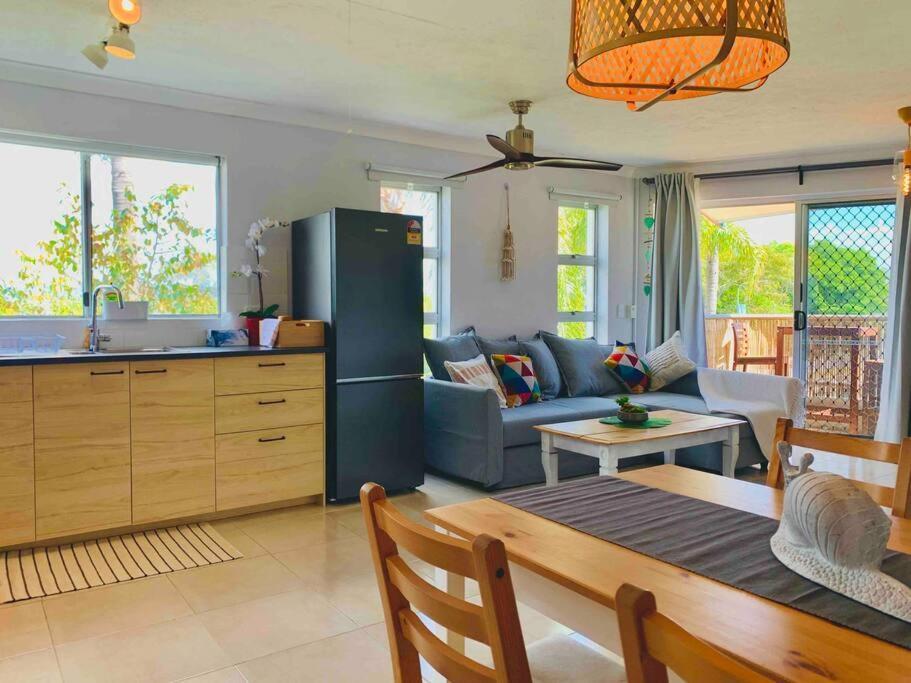 Broadbeach, Stylish Apartment Close To Everything Gold Coast Eksteriør bilde